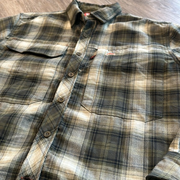 Simms guide flannel - Picture 2 of 4